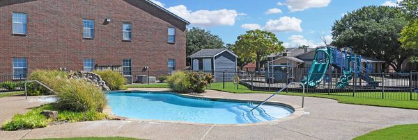 Meadow Parc Apartments apartments in Dallas, TX