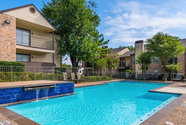 Mountain Ridge apartments in Dallas, TX