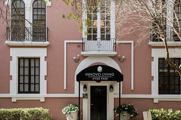 Innovo Living Hyde Park - Apartment Leasing Office apartments in Tampa, FL