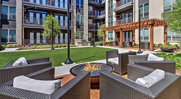 Teak at the Branch apartments in Dallas, TX