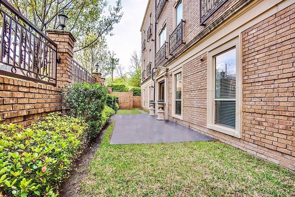 Park Hollow apartments