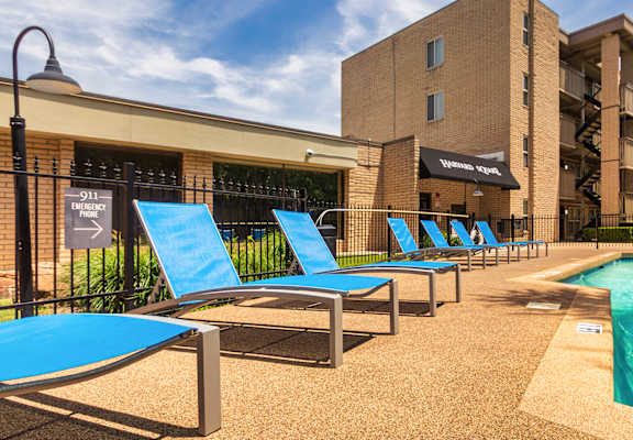 Harvard Square Apartments apartments in Dallas, TX