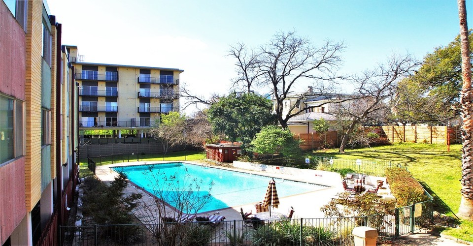 Regency Apartments apartments in Austin, TX