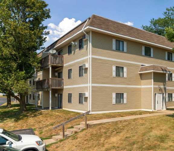 Woodland West Apartments apartments in West Des Moines, IA