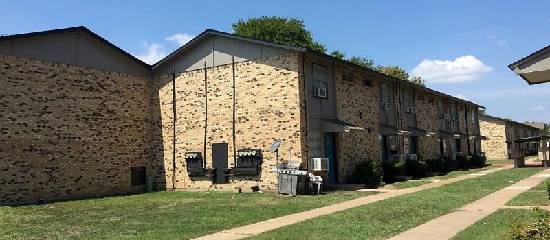 Regis Square Apartments apartments in Dallas, TX