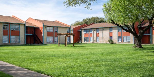 Bella Vida Apartments Dallas apartments in Dallas, TX