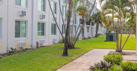 Christian Manor Apartments apartments in West Palm Beach, FL
