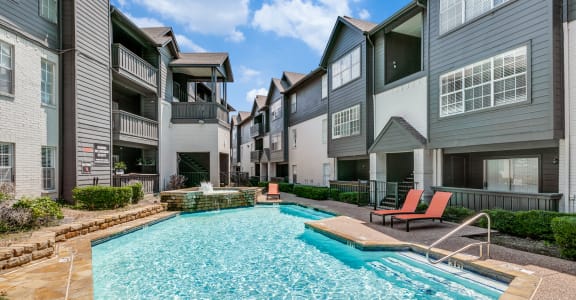 The Emerson apartments in Dallas, TX