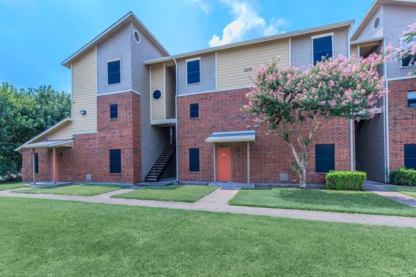 Fox Bend Apartments & Townhomes apartments in Garland, TX