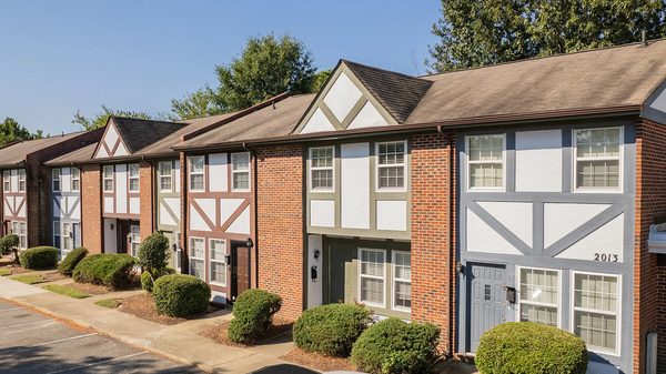 Armistead Townhouses apartments in Hampton, VA