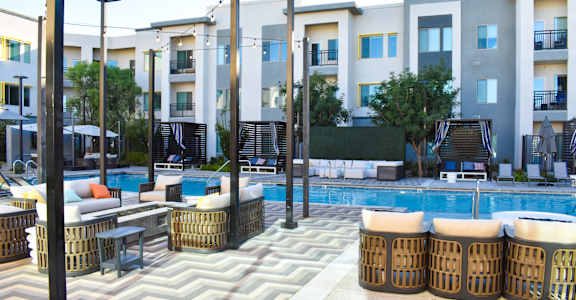 Viva Summerland apartments in Las Vegas, NV