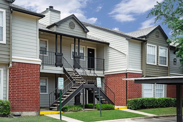 Cedar Glen Apartments apartments