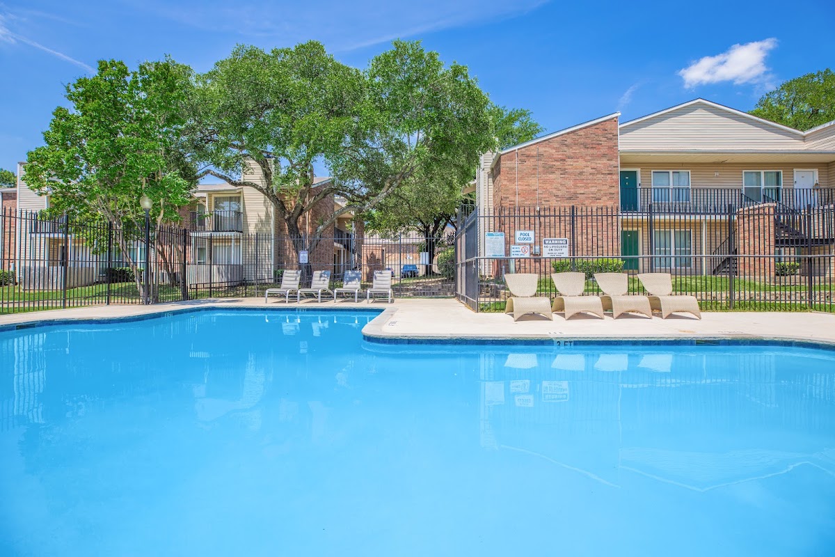 Center Ridge Apartments apartments in Duncanville, TX