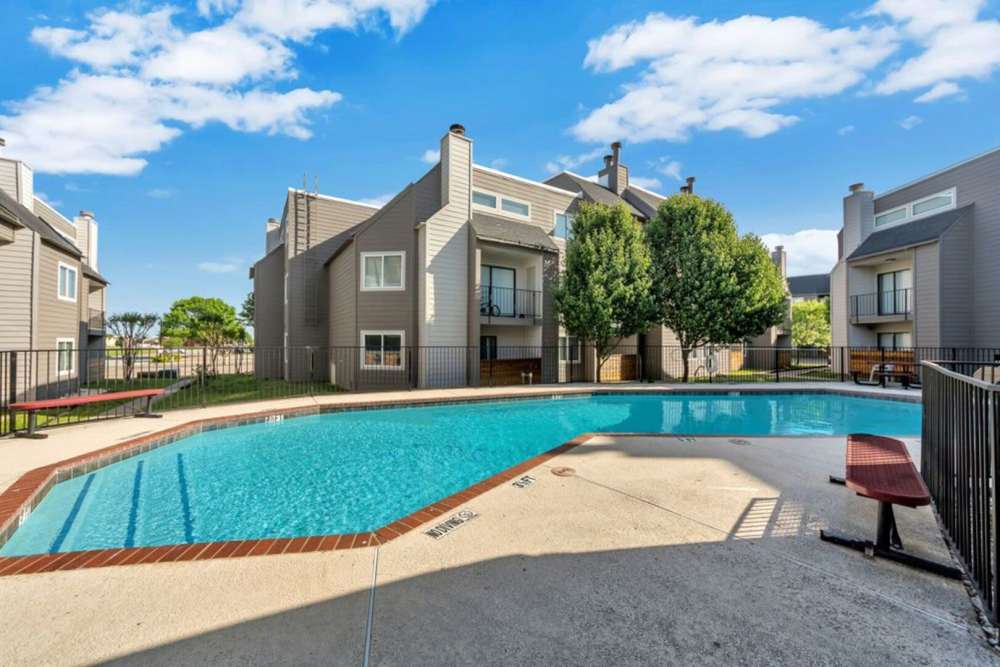 Hubbard's Ridge Apartments apartments in Garland, TX