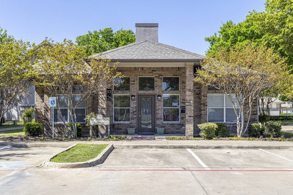 The Meadows Apartments apartments in Garland, TX
