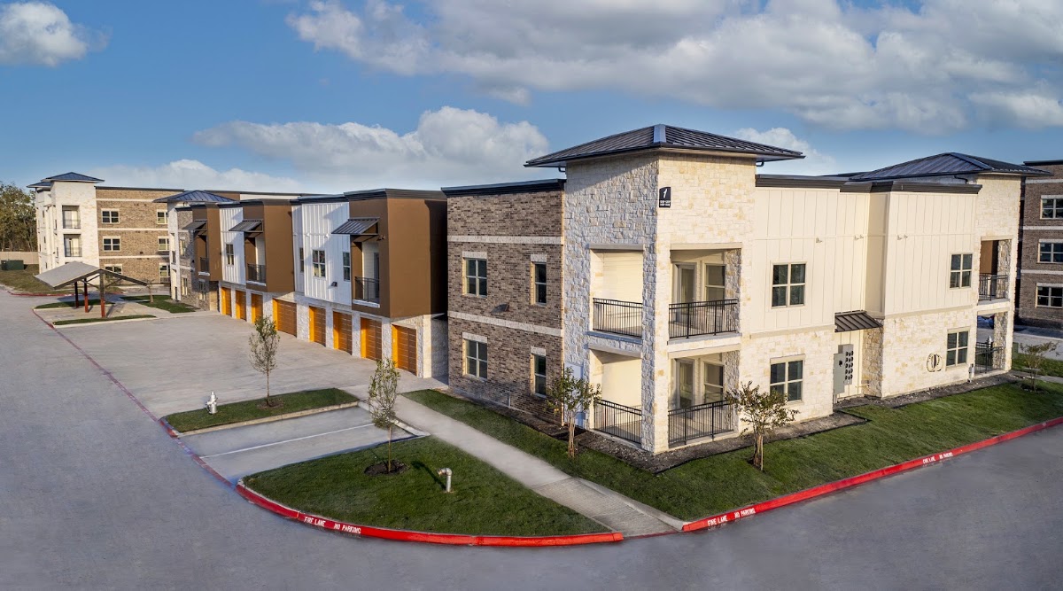Malloy Bridge Apartments apartments in Seagoville, TX