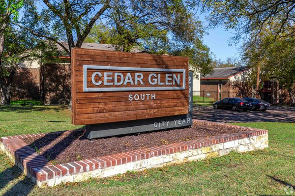 Cedar Glen South apartments in Dallas, TX
