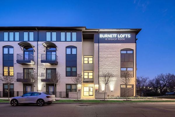 Burnett Lofts apartments in Dallas, TX
