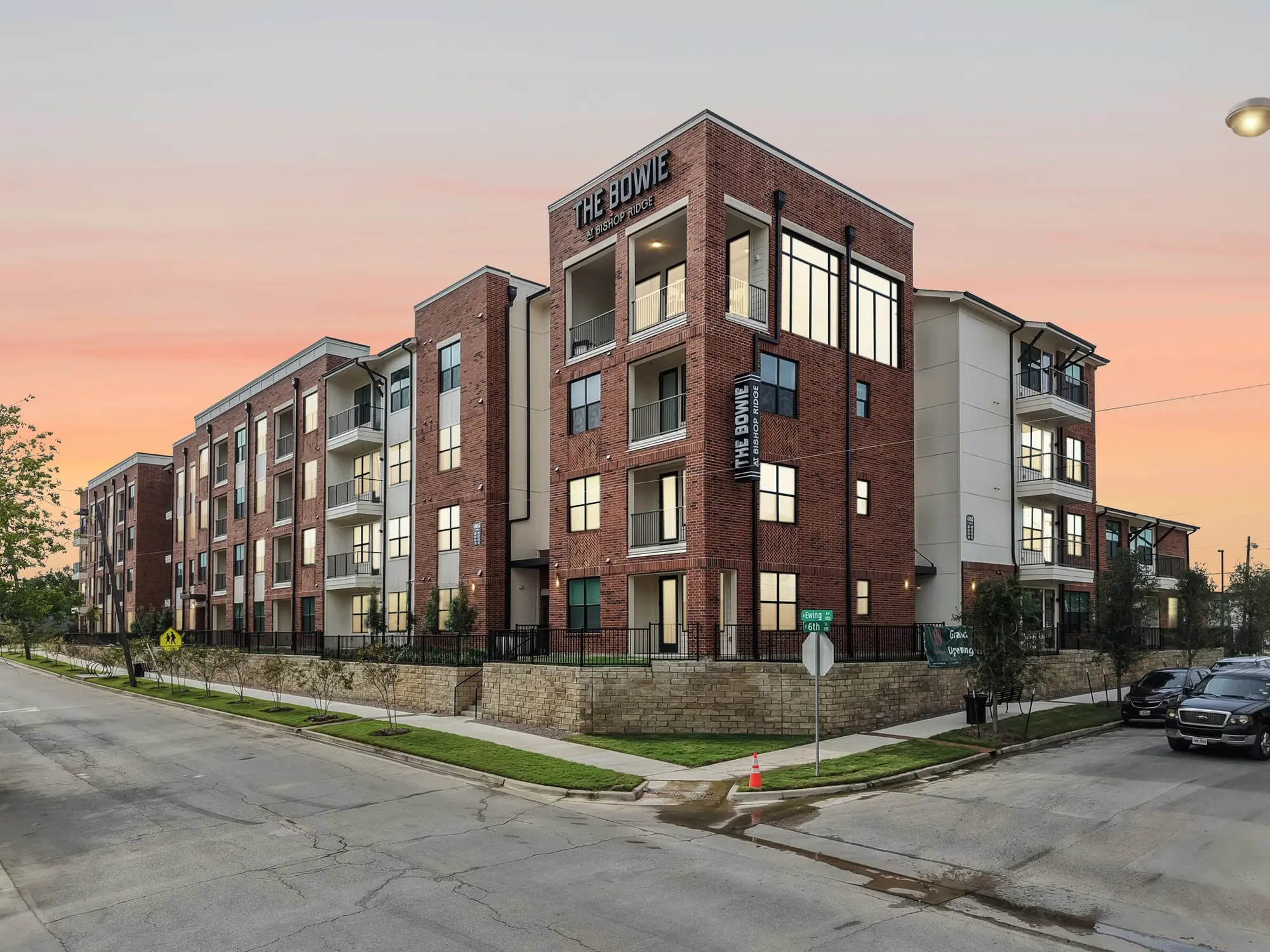 The Bowie at Bishop Ridge apartments in Dallas, TX