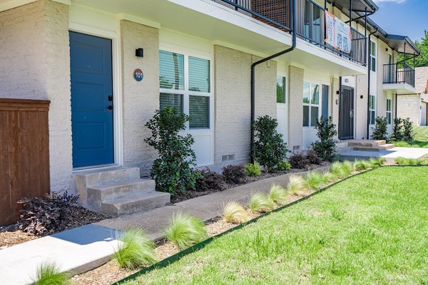 Kirby Yards at Bishop Ridge apartments