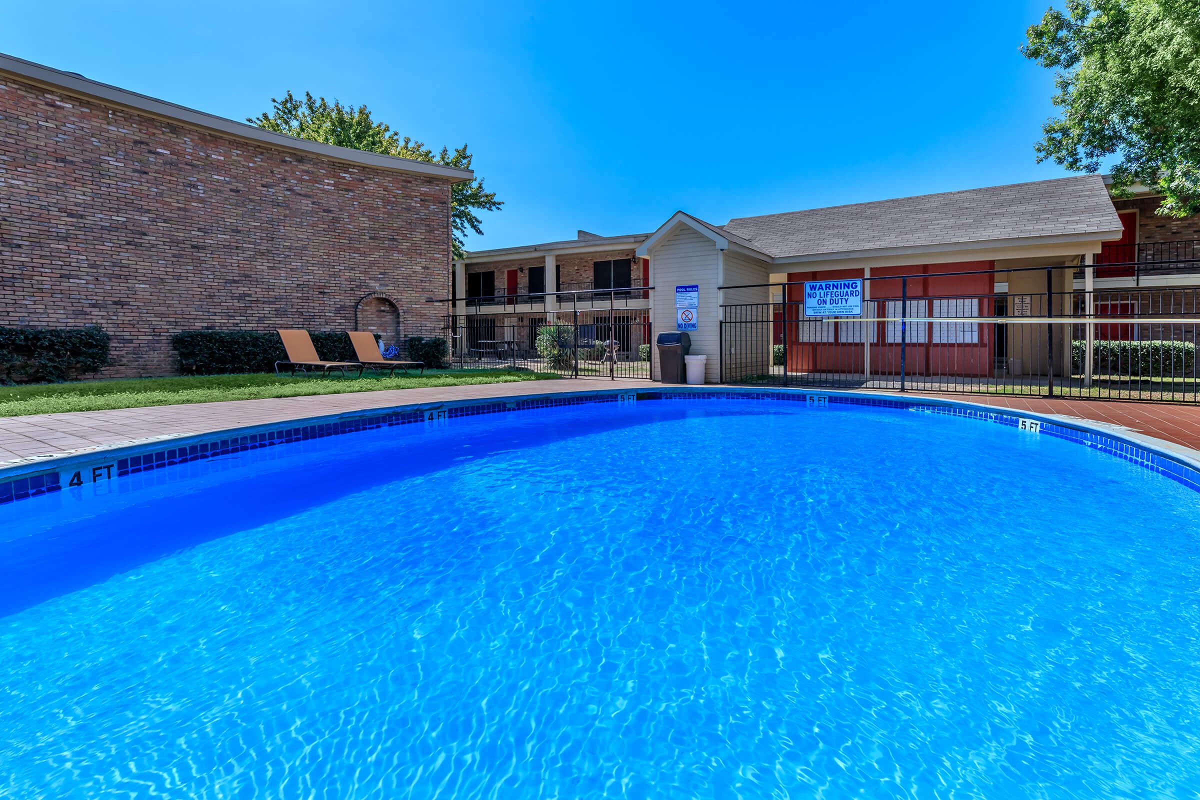 Tierra del Sol apartments in Irving, TX