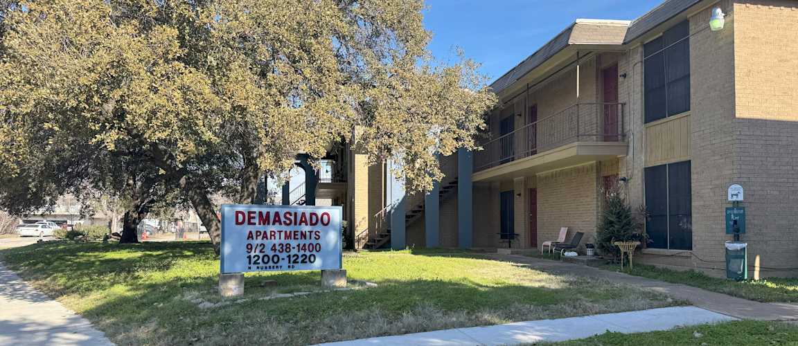 DeMasiado Apartments apartments in Irving, TX
