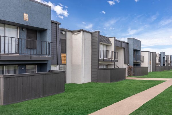 Casa Hills at Wolf Creek apartments