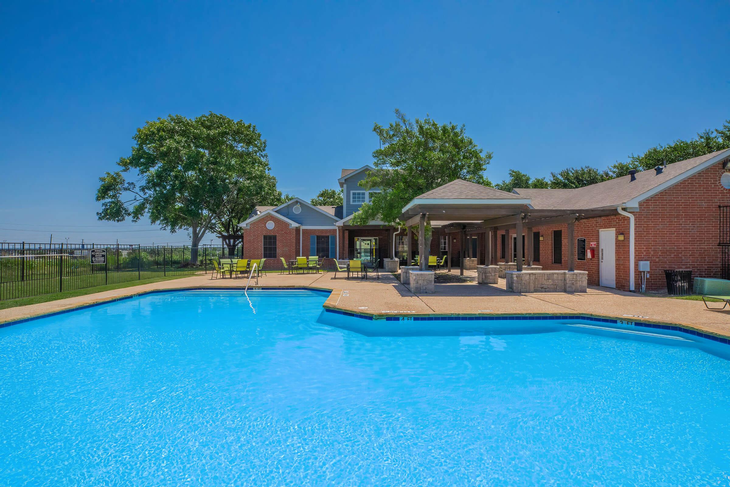 Greens of Hickory Trail apartments in Dallas, TX
