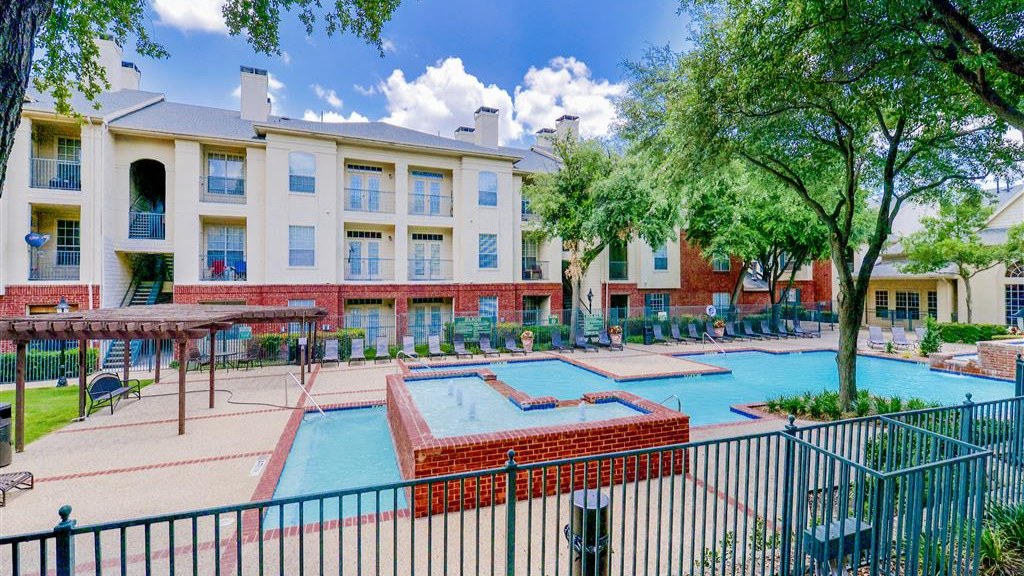 Montfort Place Apartments apartments in Dallas, TX