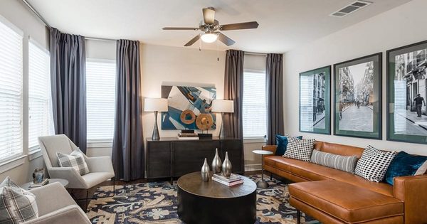 Cortland Waters Edge apartments in Farmers Branch, TX