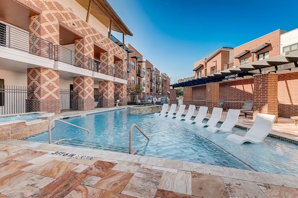 Riverside Park apartments