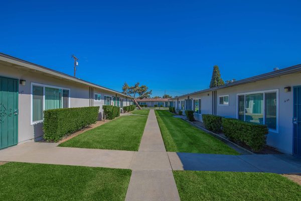 Park Palomar Apartments apartments