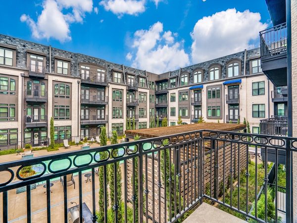 Crosby at the Brickyard apartments