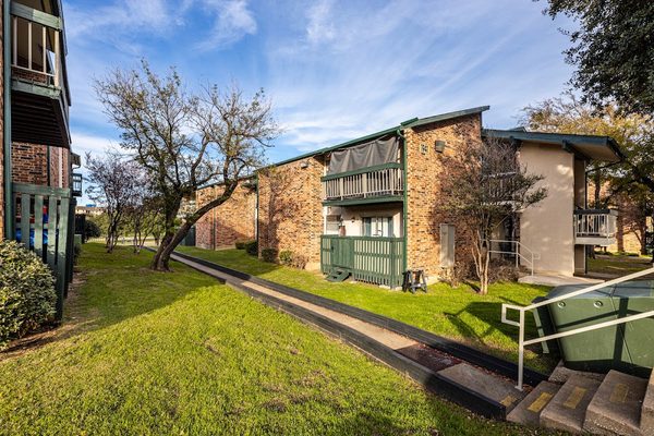 Gardens of Josey Lane Apartments apartments in Carrollton, TX
