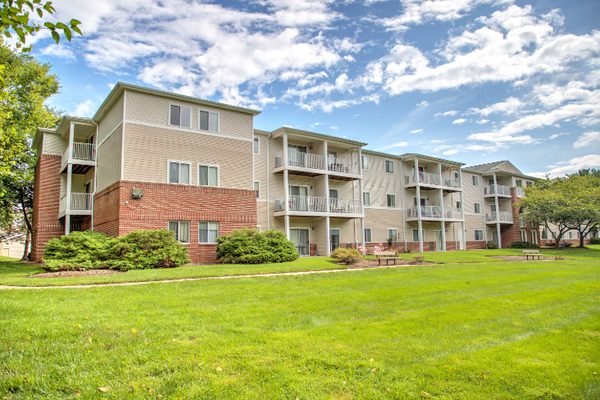 Creekside at Taskers Chance apartments