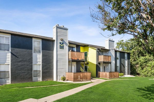 Meadow Creek Apartments apartments