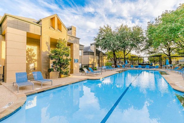 Oasis Apartments apartments in Dallas, TX
