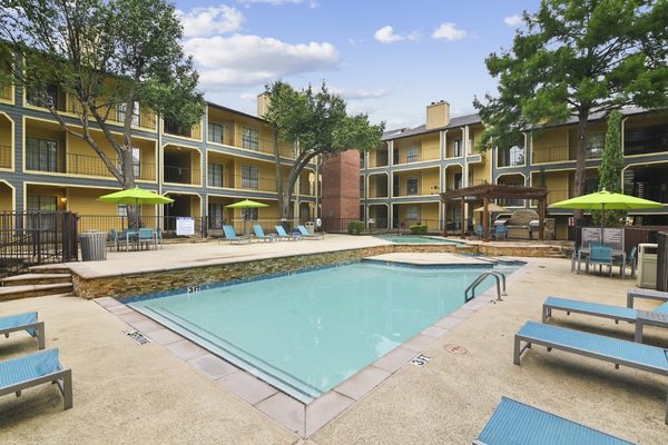 Forest Hills Apartments apartments