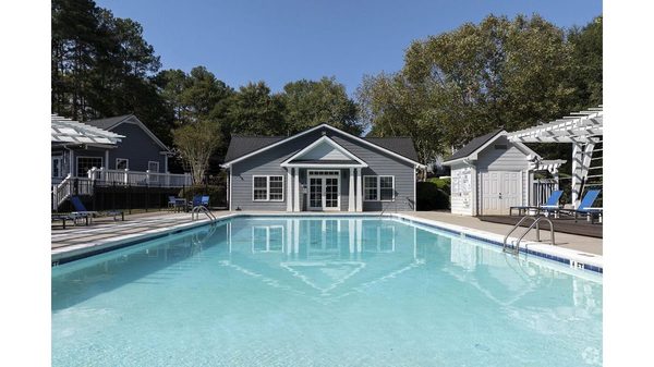 Aqua at Sandy Springs apartments