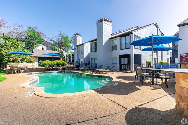 The Larsen Apartments apartments