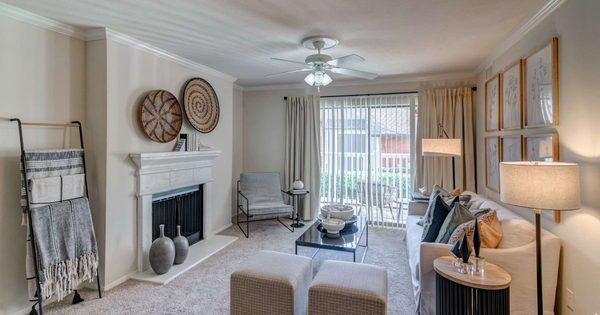 Vistas at Hackberry Creek apartments