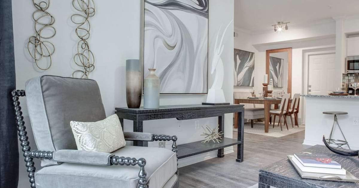 Cortland MacArthur apartments in Irving, TX