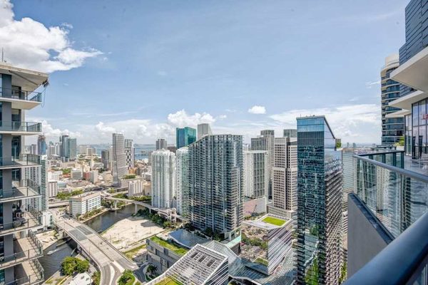 Solitair Brickell Apartments apartments