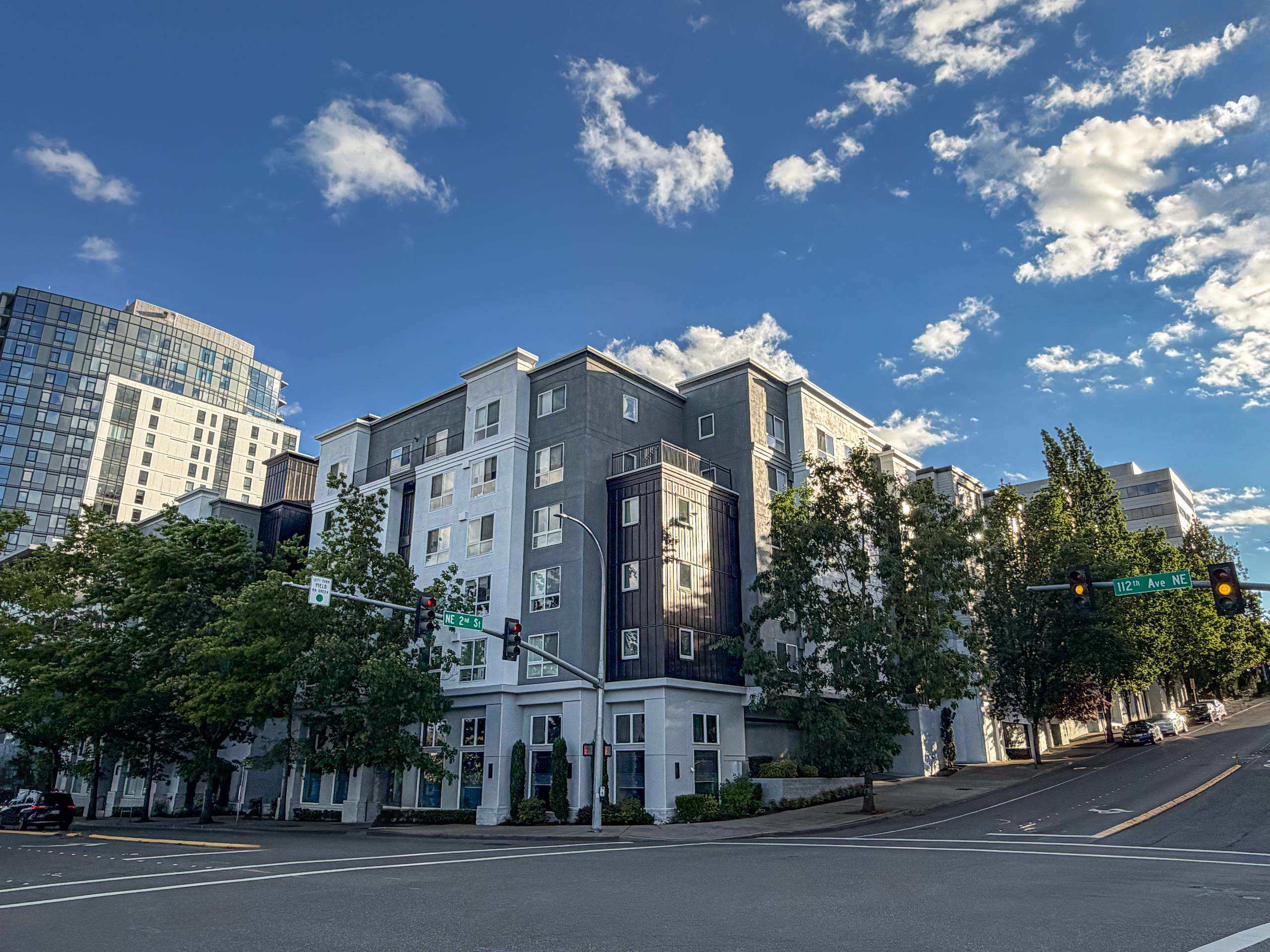 Excalibur Apartment Homes apartments in Bellevue, WA