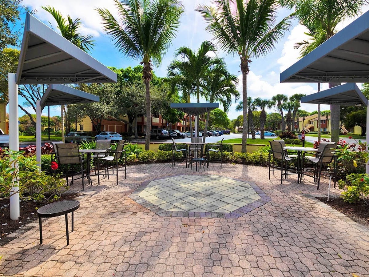 Advenir at La Costa apartments in Boynton Beach, FL