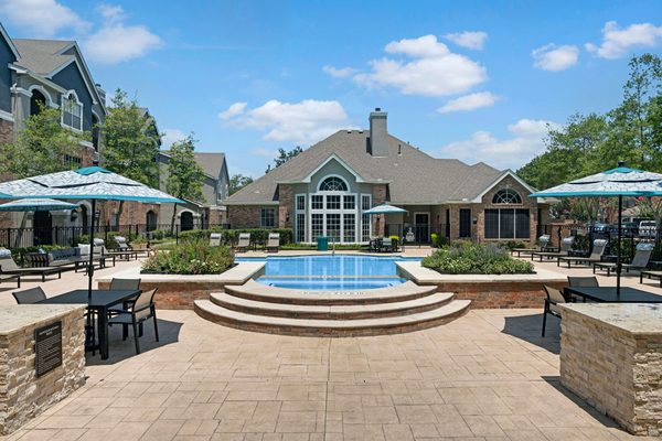 Regency at First Colony apartments
