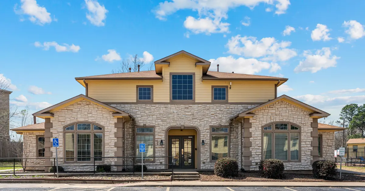 Victory Park Apartment Homes apartments in Tyler, TX