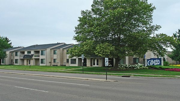 The Chimneys of Oak Creek apartments in Kettering, OH