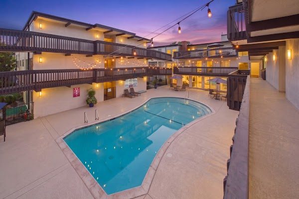Seville Townhouse Apartments apartments