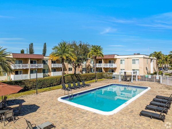 Windsor Forest Apartments apartments in Pompano Beach, FL